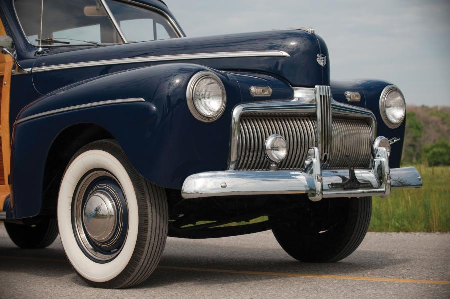  Ford Super DeLuxe Station Wagon 1942 года  (фото 12 из 31)